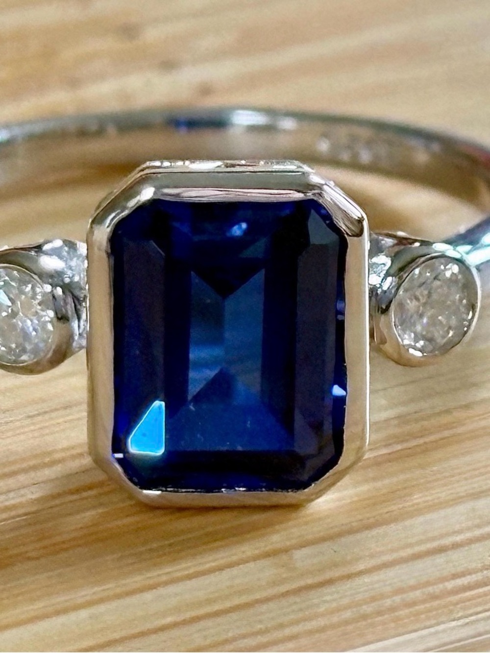 A certified 3ct lab-grown blue sapphire & .20ctw Moissanite ring, in 925 or 935! - Picture 2 of 11